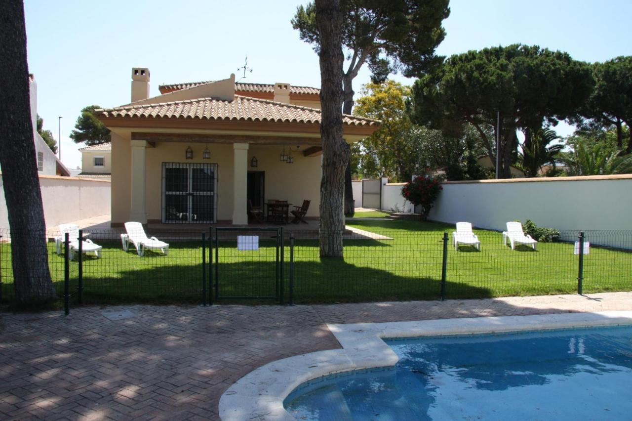 Moderno Y Amplio Chalet, Con Piscina Privada Chiclana de la Frontera Zewnętrze zdjęcie