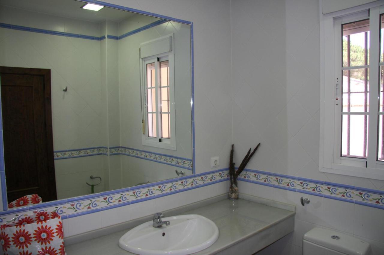 Moderno Y Amplio Chalet, Con Piscina Privada Chiclana de la Frontera Zewnętrze zdjęcie