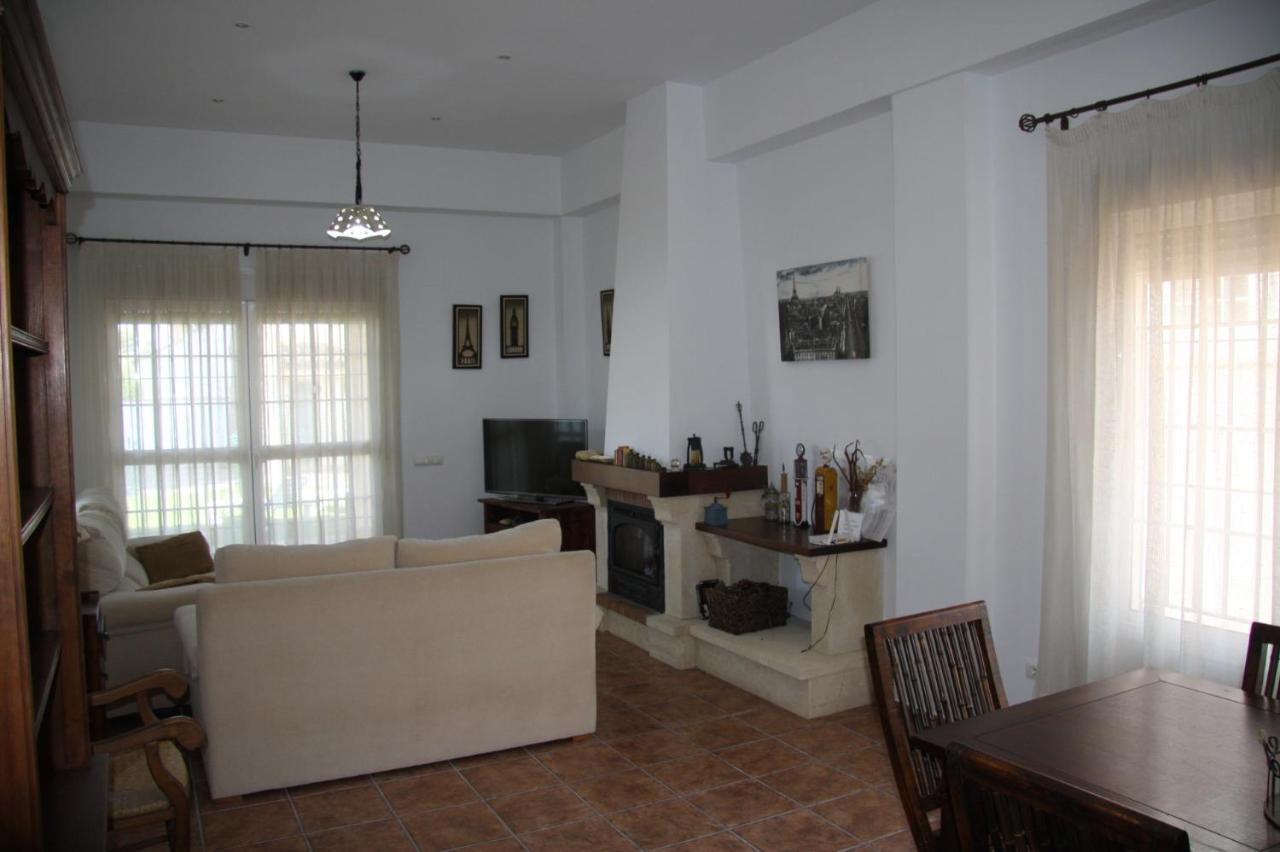 Moderno Y Amplio Chalet, Con Piscina Privada Chiclana de la Frontera Zewnętrze zdjęcie