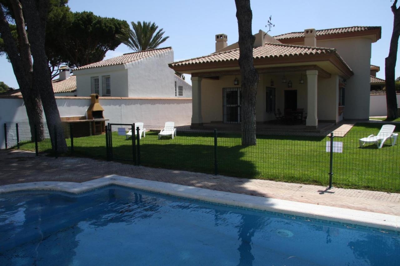 Moderno Y Amplio Chalet, Con Piscina Privada Chiclana de la Frontera Zewnętrze zdjęcie