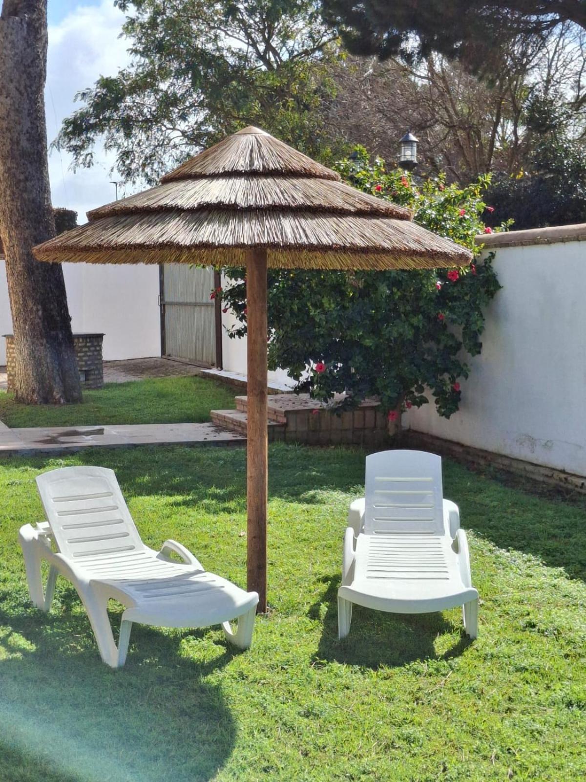 Moderno Y Amplio Chalet, Con Piscina Privada Chiclana de la Frontera Zewnętrze zdjęcie