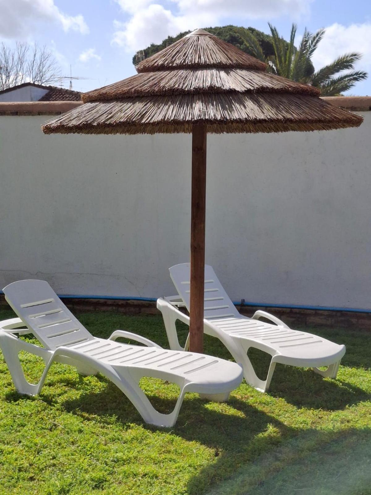 Moderno Y Amplio Chalet, Con Piscina Privada Chiclana de la Frontera Zewnętrze zdjęcie